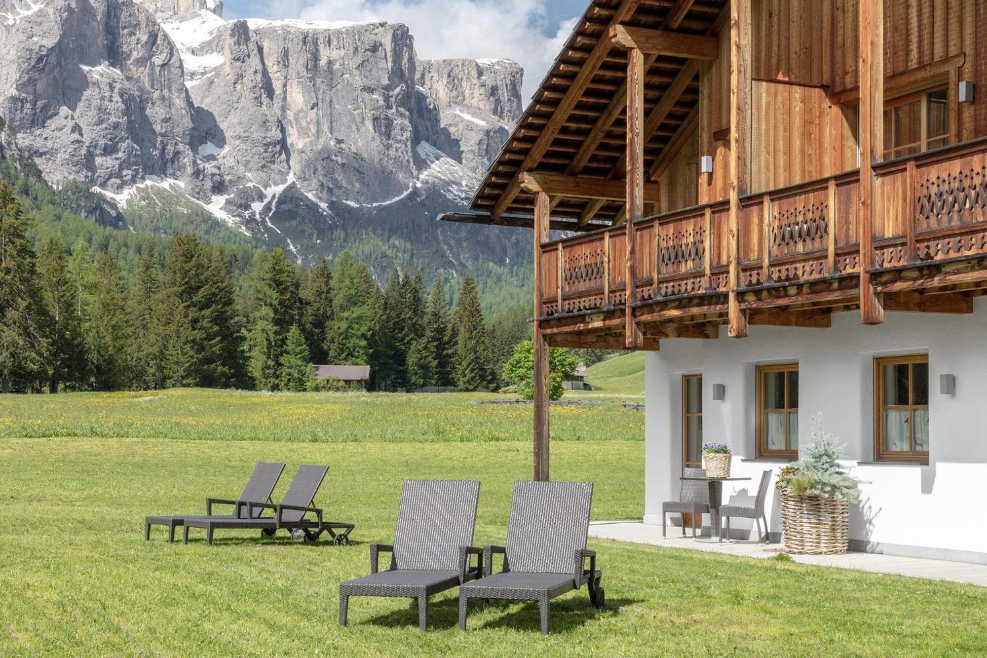 Chalet Ciasa Tino & Sara - Belaval Apartments Corvara In Badia Dış mekan fotoğraf