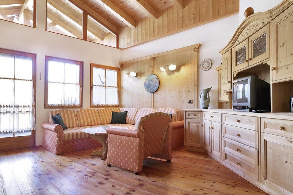 Chalet Ciasa Tino & Sara - Belaval Apartments Corvara In Badia Dış mekan fotoğraf